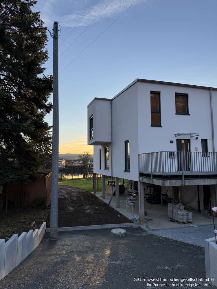 Haus zum Kaufen in NeckarZimmern 445.000 € 133.1 m²