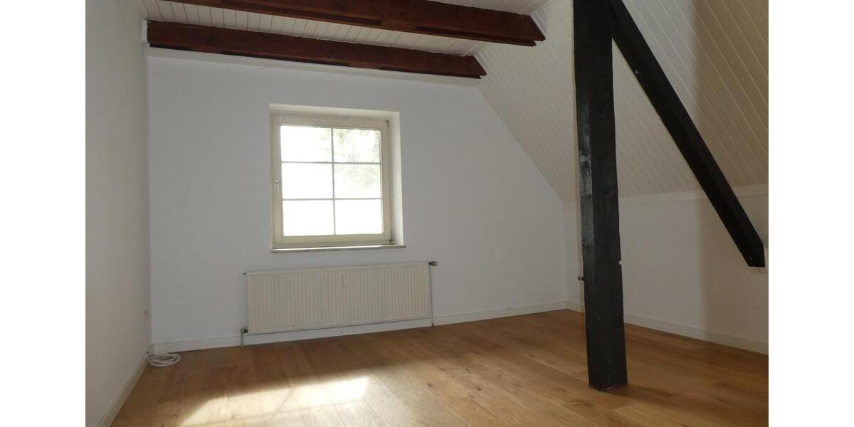 Dachgeschoßwohnung Henstedt-Ulzburg Ulzburg - 2 Zimmer, 72 m&sup2;, 790&euro; | Angebot:25942312