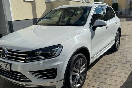 VW Touareg 216.000 km 13.800 &euro; Bad Urach 72574