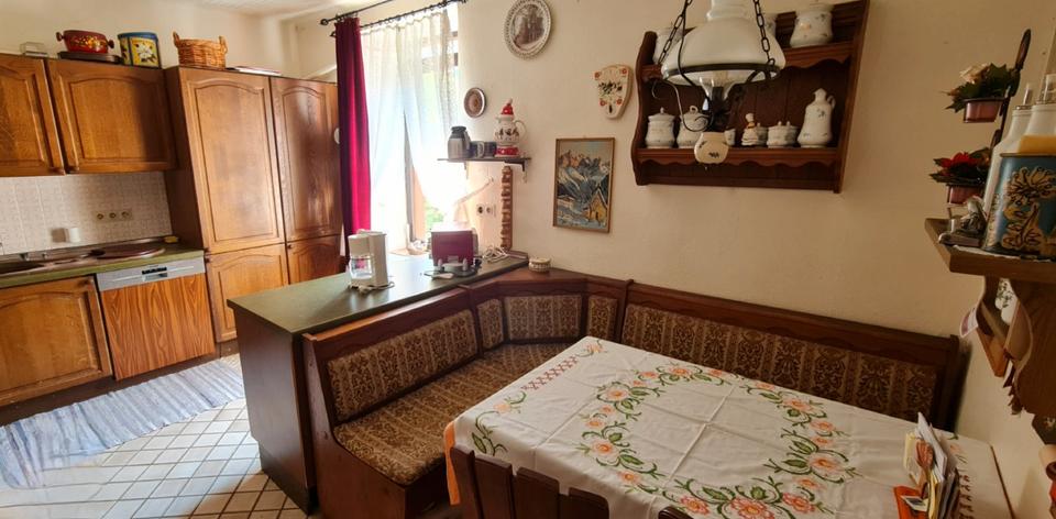 Doppelhaushälfte Mettlach - 9 Zimmer, 175 m&sup2;, 129.000&euro; | Angebot:26979738