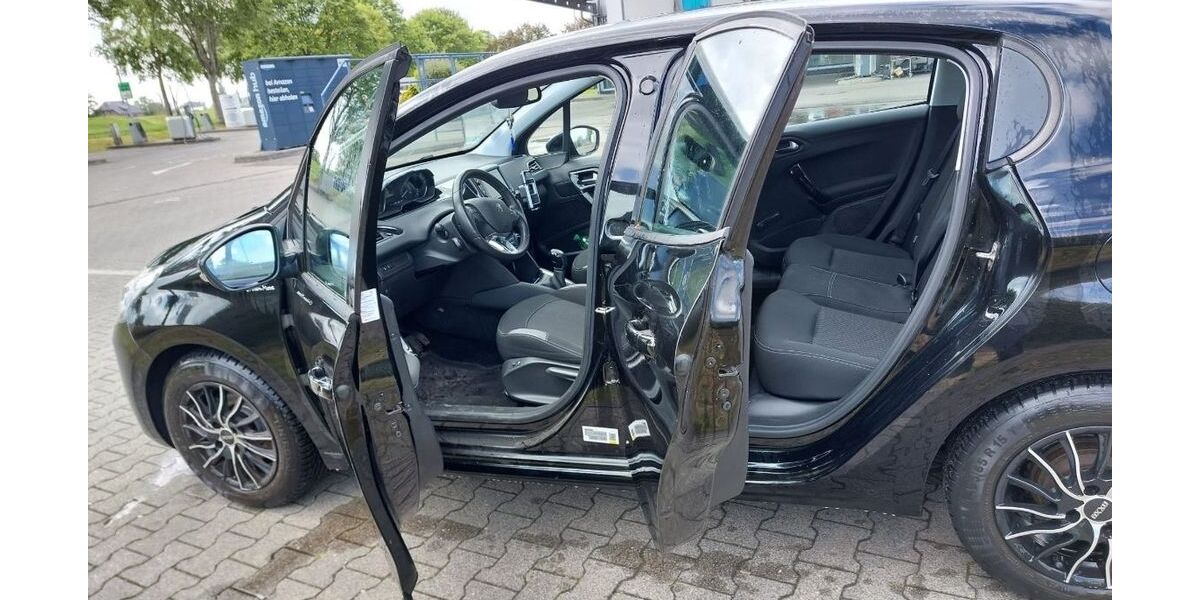 Peugeot 308 152.000 km 4.500 &euro; Rees 46459