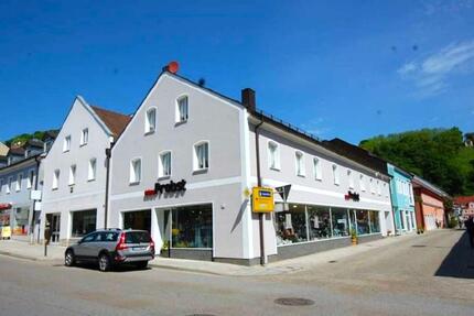 Nach Kundenwunsch neu saniert: teilbare Gewerbeflächen im Stadtzentrum zimmer