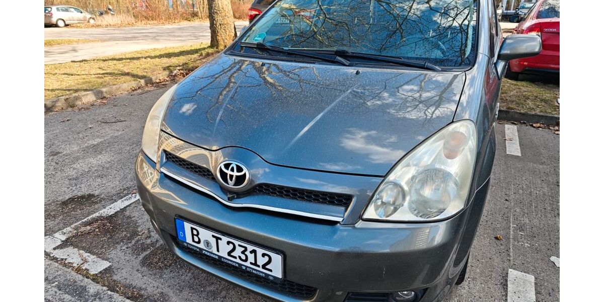 Toyota Corolla Verso 189.500 km 2.500 &euro; Berlin 12679
