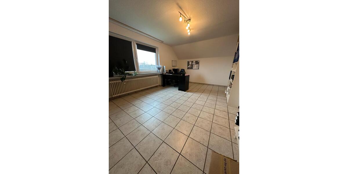 Dachgeschoßwohnung Nienhagen - 2 Zimmer, 45 m&sup2;, 400&euro; | Angebot:24950790