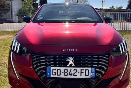 Peugeot 208 77.000 km 13.900 &euro; Hassloch 67454