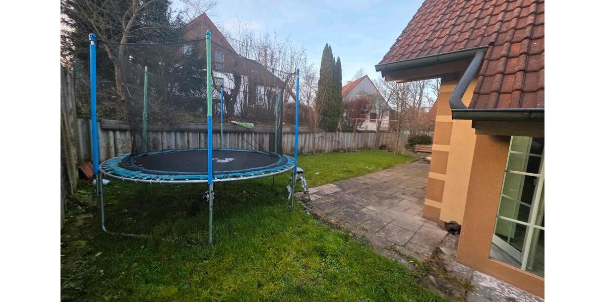 Einfamilienhaus Neusäß - 11 Zimmer, 244 m&sup2;, 950.000&euro; | Angebot:25922329