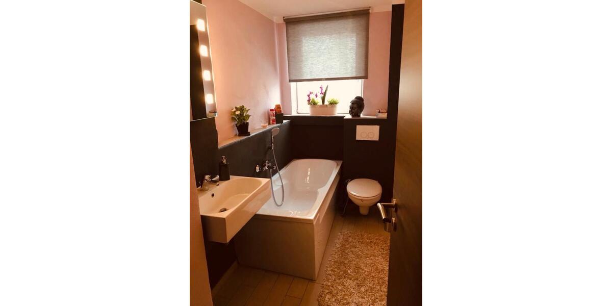 Etagenwohnung Hohenmölsen - 7 Zimmer, 150 m&sup2;, 149.990&euro; | Angebot:26095809