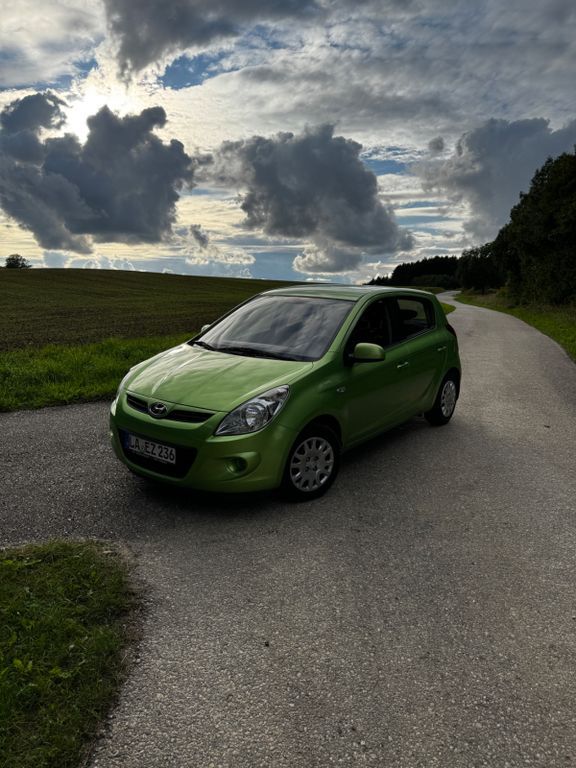 i20