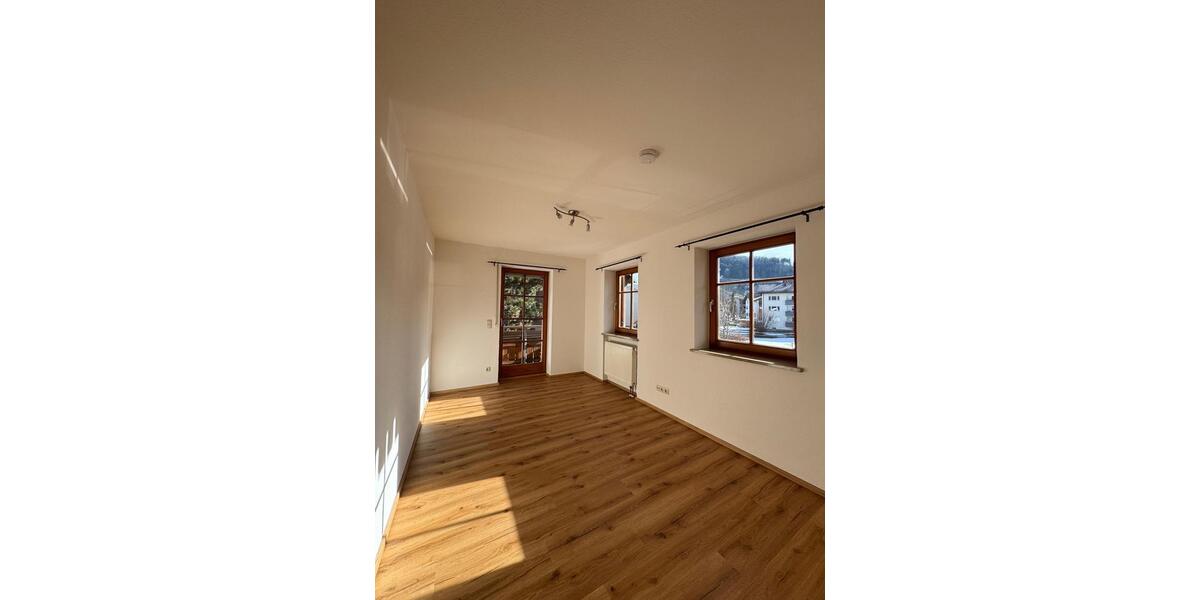 Hochparterre Oberstaufen - 3 Zimmer, 86 m&sup2;, 1.070&euro; | Angebot:26249096