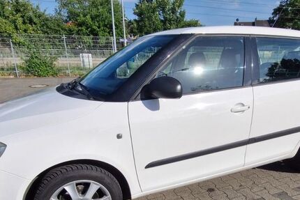 Skoda Fabia 87.000 km 3.950 &euro; Mönchengladbach 41189