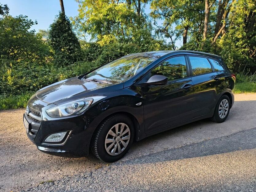 i30