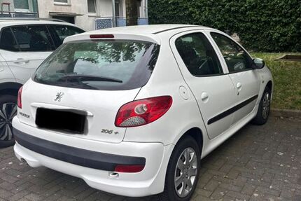 Peugeot 206 131.000 km 2.899 &euro; Hanau 63450
