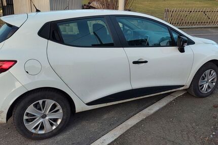Renault Clio 29.500 km 8.799 &euro; Plauen 08543