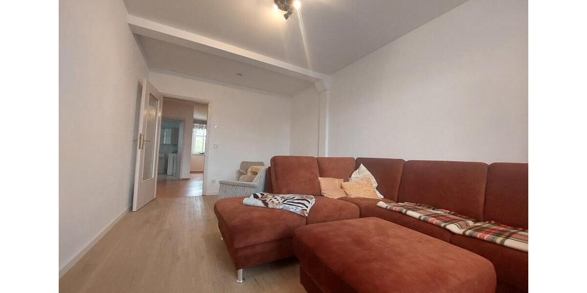 Etagenwohnung Finsterwalde - 3 Zimmer, 88 m&sup2;, 680&euro; | Angebot:27648466