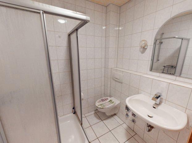 Erdgeschoßwohnung Neuenrade - 3 Zimmer, 95 m&sup2;, 150.000&euro; | Angebot:26355343