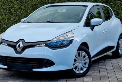 Renault Clio 142.000 km 3.999 &euro; Bad Lippspringe 33175