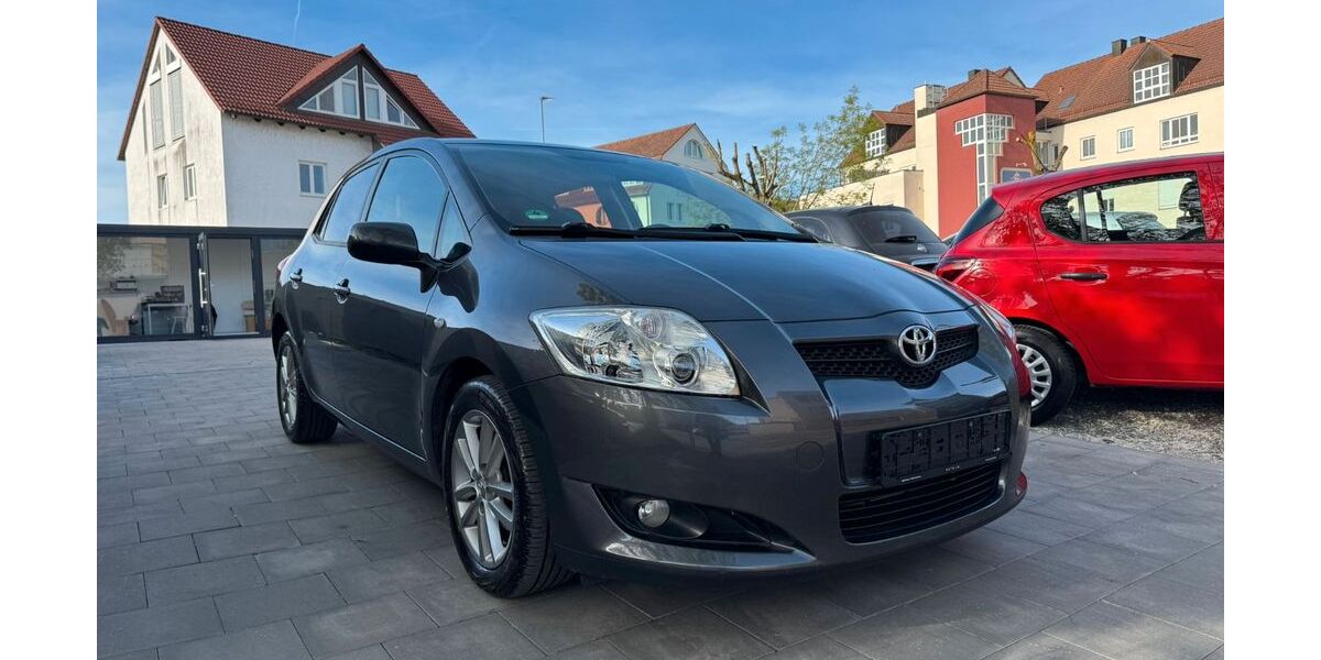 Toyota Auris 88.000 km 5.900 &euro; Ingolstadt 85055