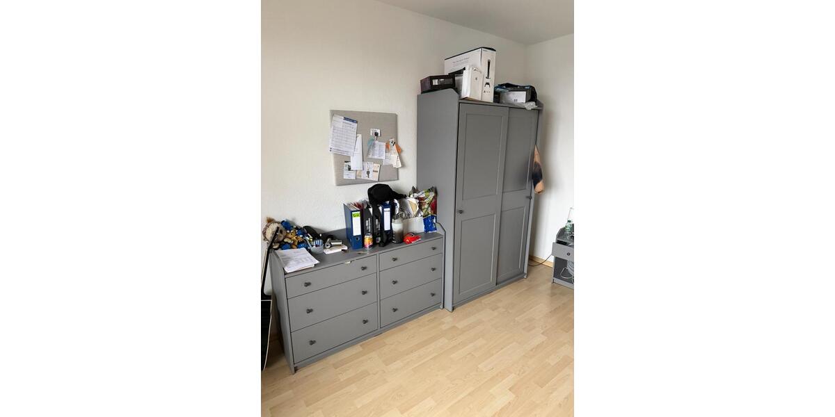 Schöne, zentrale 4 Zimmerwohnung im Klosterforst 4 zimmer