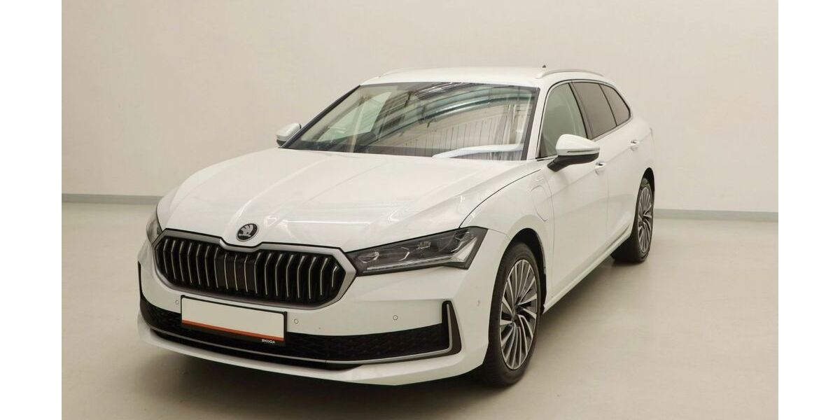 Skoda Superb 9.500 km 44.600 &euro; Schwandorf 92421