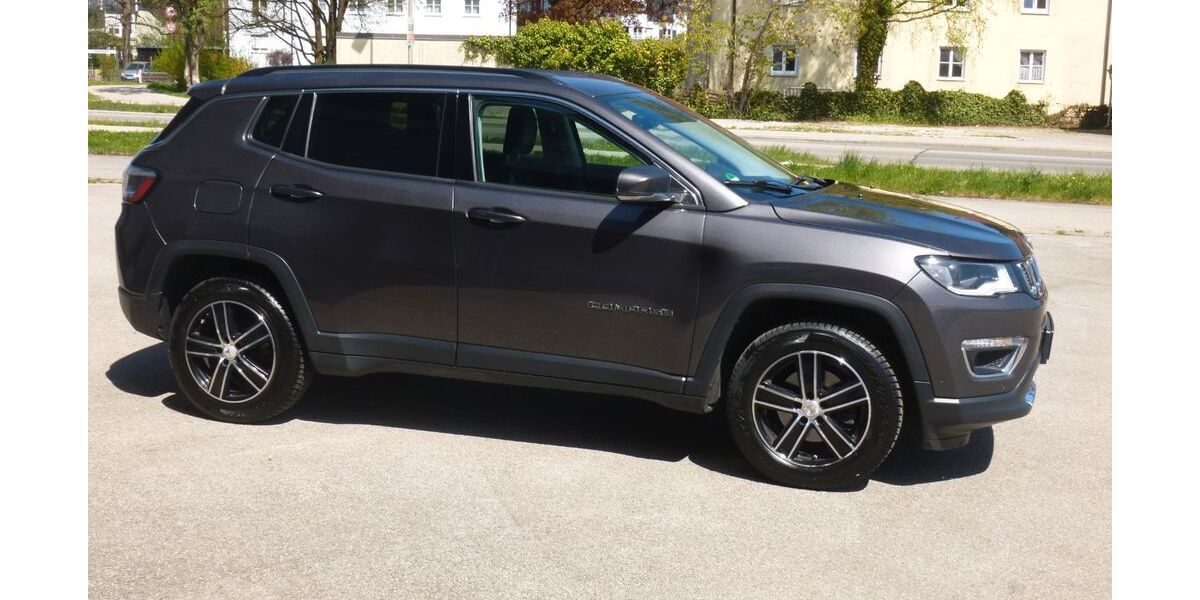 Jeep Compass 134.000 km 12.900 &euro; SCHONGAU 86956