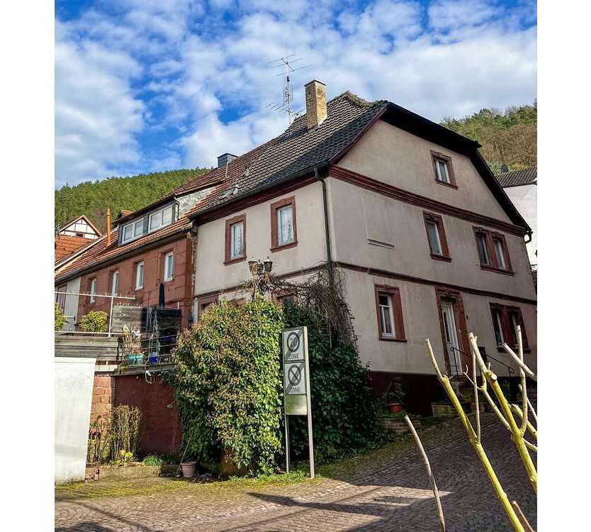Haus zum Kaufen in Freudenberg 110.000 € 100 m²