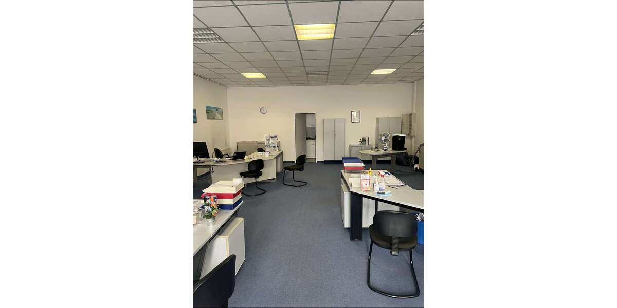 Büro in Mainaschaff 132.000 € 81.75 m² zimmer