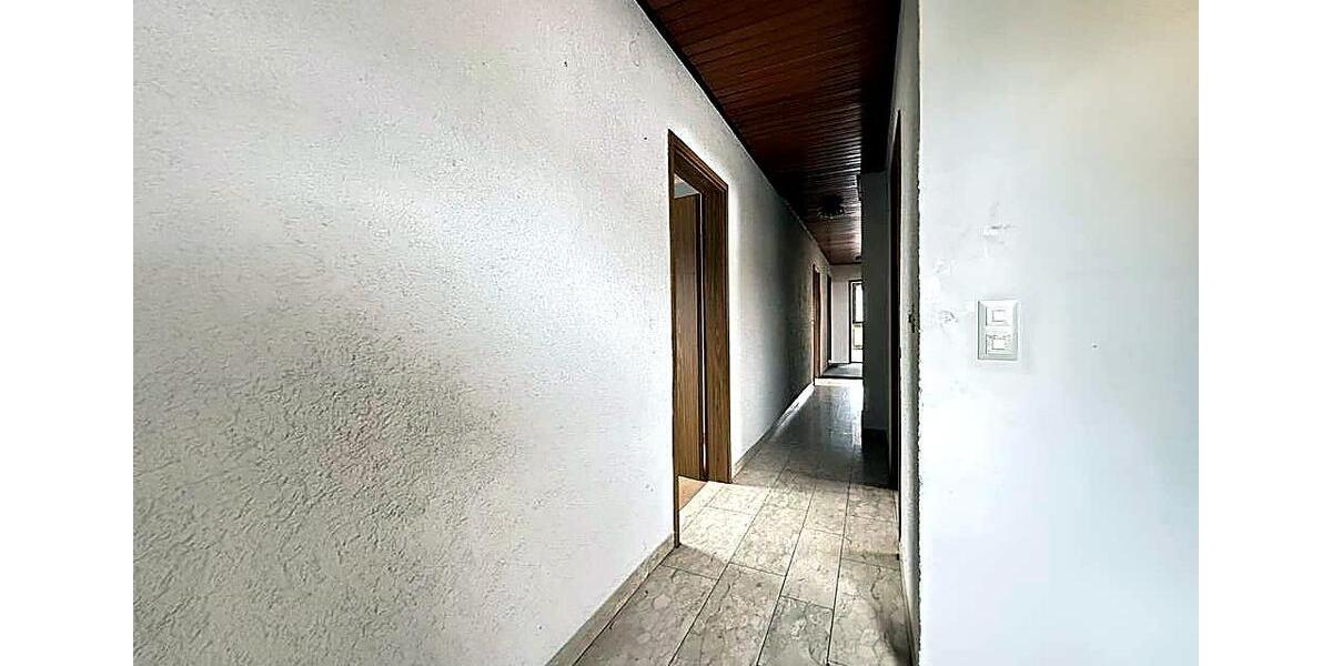 Einfamilienhaus Scheßlitz - 8 Zimmer, 315 m&sup2;, 169.000&euro; | Angebot:26636938