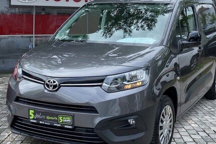 Toyota Proace City 60.665 km 16.990 &euro; München 80687