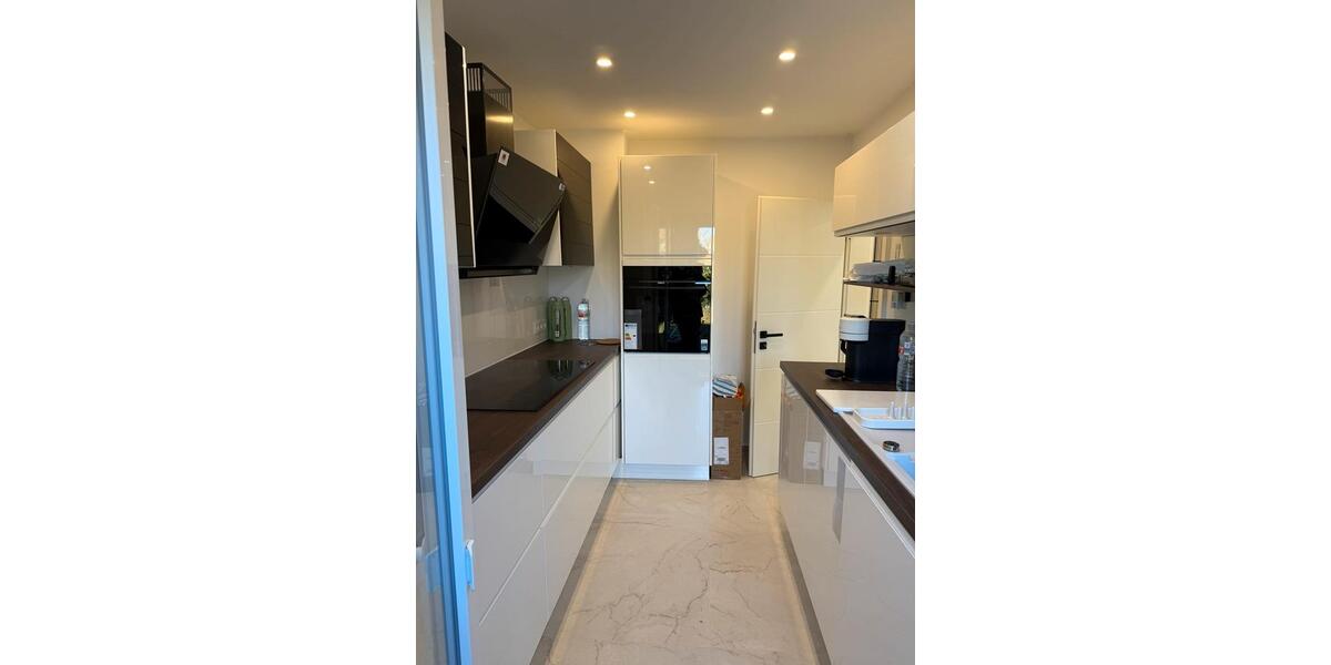 Doppelhaushälfte Laatzen - 7 Zimmer, 160 m&sup2;, 1.800&euro; | Angebot:24703027