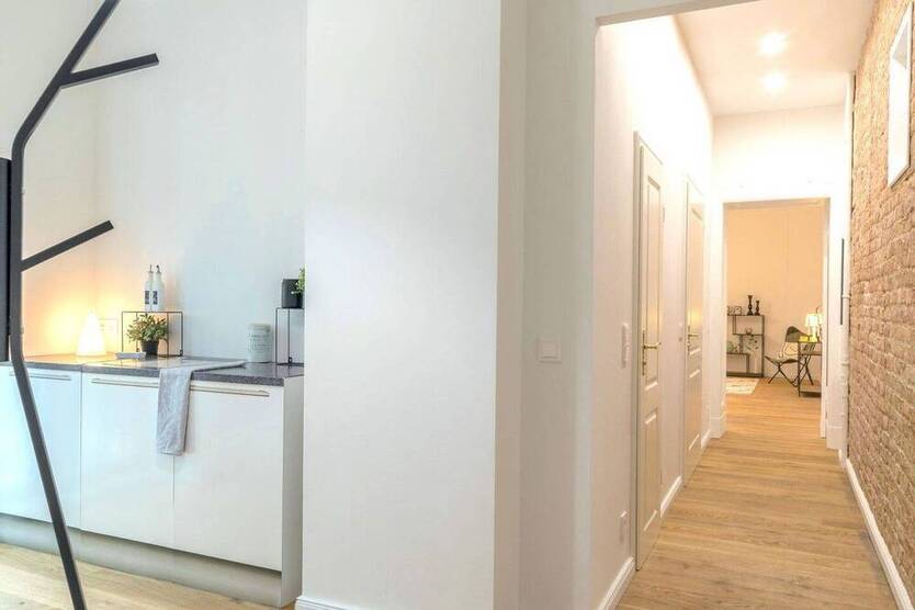 2-Zimmer kernsaniert in Charlottenburg | sofort Bezugsfrei | Barrierarm | Ohne Makler