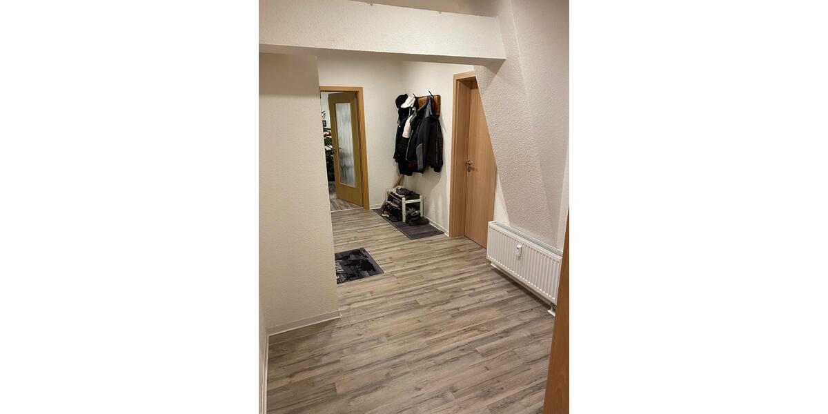 84qm Wohnung im ersten Og in Höxter-Ovenhausen zu vermieten 3 zimmer