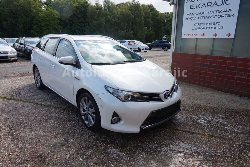 Auris