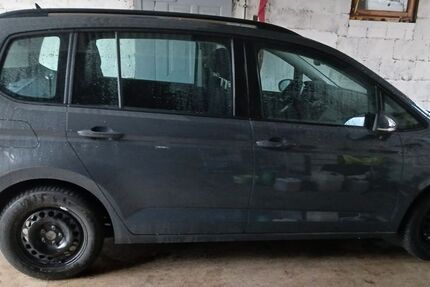 VW Touran 54.200 km 28.800 &euro; Lörzweiler 55296