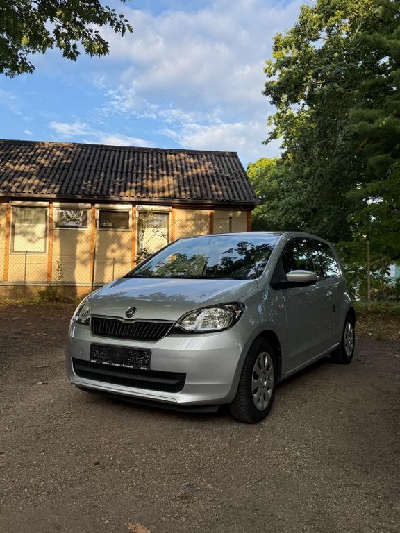 Skoda Citigo 80.000 km 9.999 € Dresden 01139
