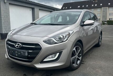 Hyundai i30 112.000 km 9.800 &euro; Göttingen 37073