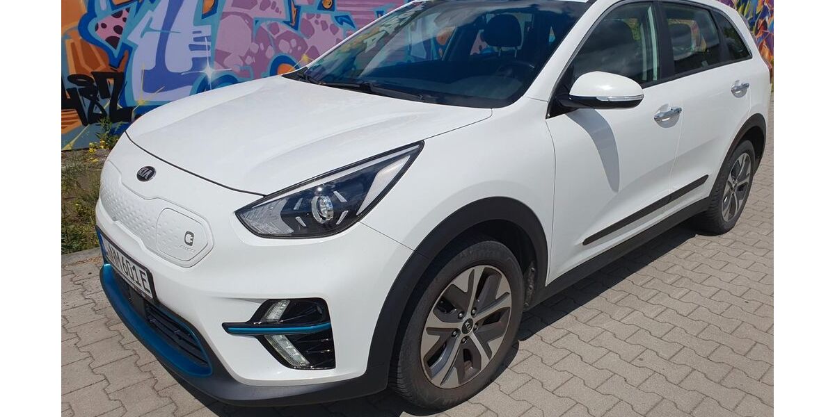 Kia Niro 128.000 km 18.990 &euro; Leipzig 04179