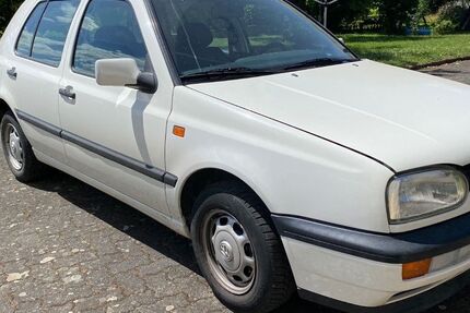 VW Golf 54.917 km 4.800 &euro; limburg 65549