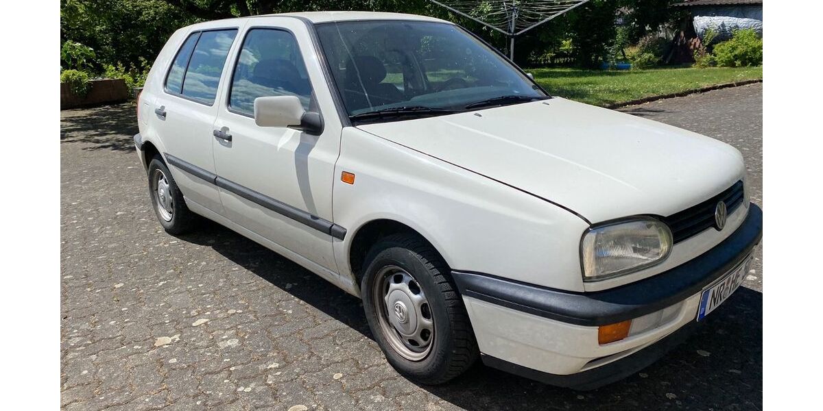 VW Golf 54.917 km 4.800 &euro; limburg 65549