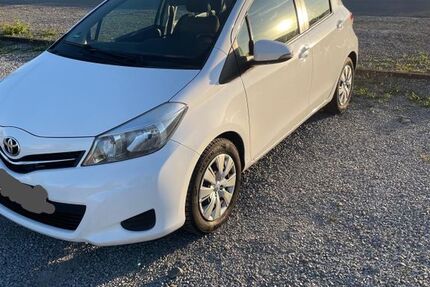 Toyota Yaris 176.919 km 6.250 &euro; Bad Salzuflen 32108