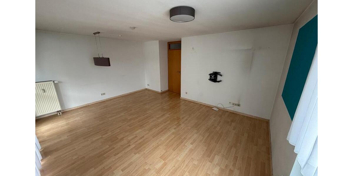 Etagenwohnung Altbach - 3 Zimmer, 75 m&sup2;, 1.300&euro; | Angebot:26516807