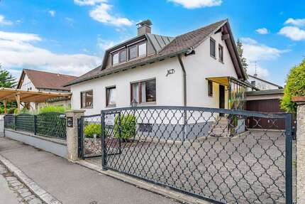 Haus München Feldmoching-Hasenbergl - 7 Zimmer, 205 m&sup2;, 1.350.000&euro; | Angebot:27121010