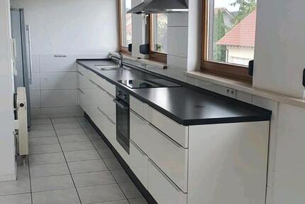 Dachgeschosswohnung in Rasdorf 750 EUR zzgl. Nebenkosten zimmer