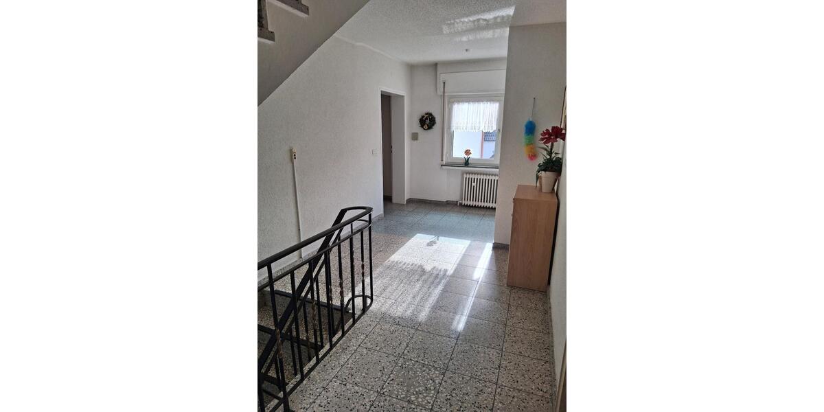 Etagenwohnung Marienheide - 3 Zimmer, 80 m&sup2;, 165.000&euro; | Angebot:25264145