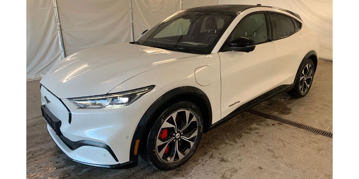 Ford Mustang Mach-E 55.437 km 24.980 &euro; Steinbach-Hallenberg OT Herges-Hallenberg 98587