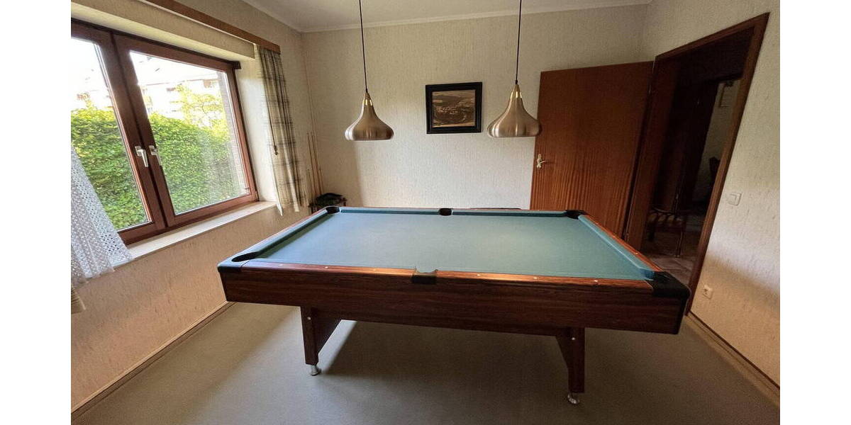 Einfamilienhaus Rellingen - 7 Zimmer, 202 m&sup2;, 2.300&euro; | Angebot:26806000