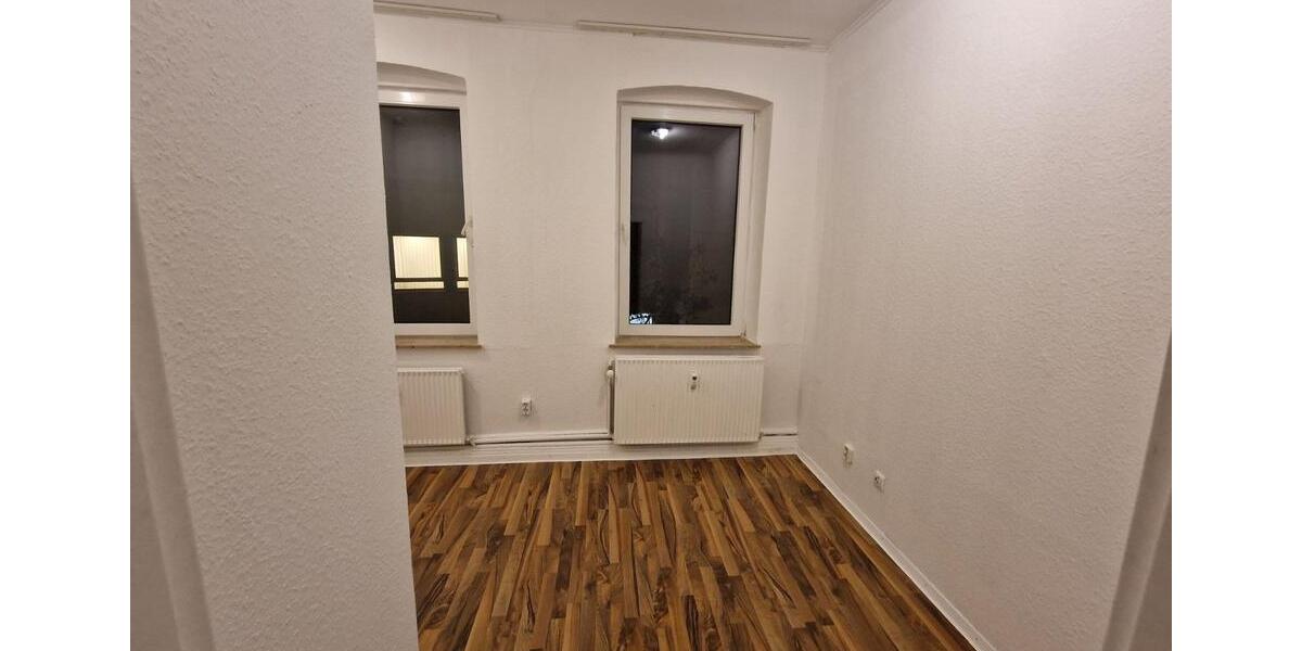 4-Zimmer Wohnung in Flensburg, neue Küche + E-Geräte, Badewanne 4 zimmer