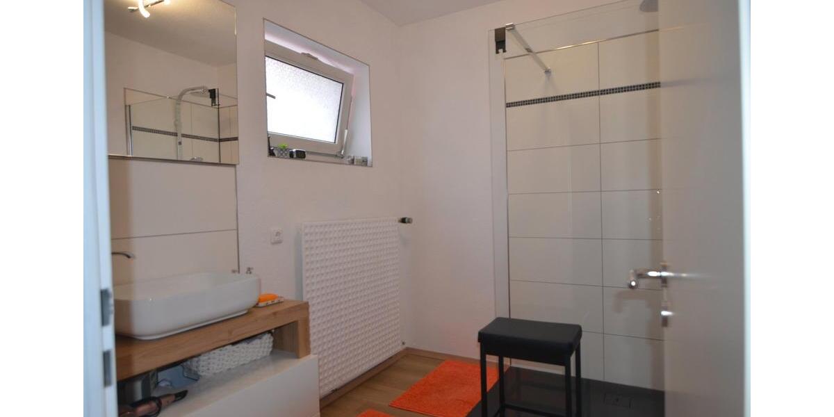 Einfamilienhaus Haunetal - 9 Zimmer, 258 m&sup2;, 480.000&euro; | Angebot:27077558