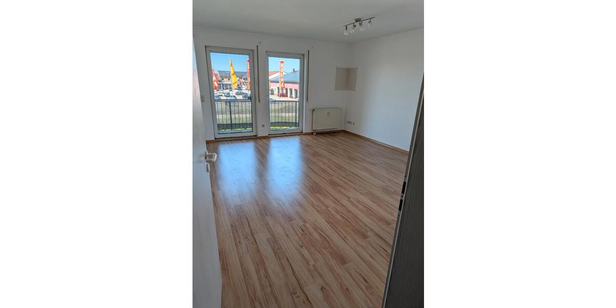 Etagenwohnung Schwandorf - 3 Zimmer, 78 m&sup2;, 670&euro; | Angebot:26698823