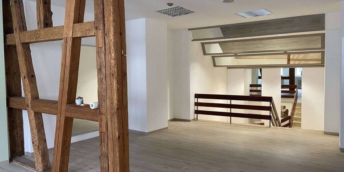 Gewerbeobjekt Forchheim - 2.200&euro; | Angebot:24112971