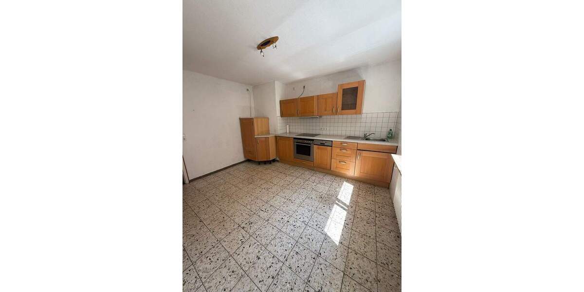 Sensationelle Gelegenheit für große Familien oder Mehrgenerationenhaushalte mit Handwerksgeschick! 9 zimmer